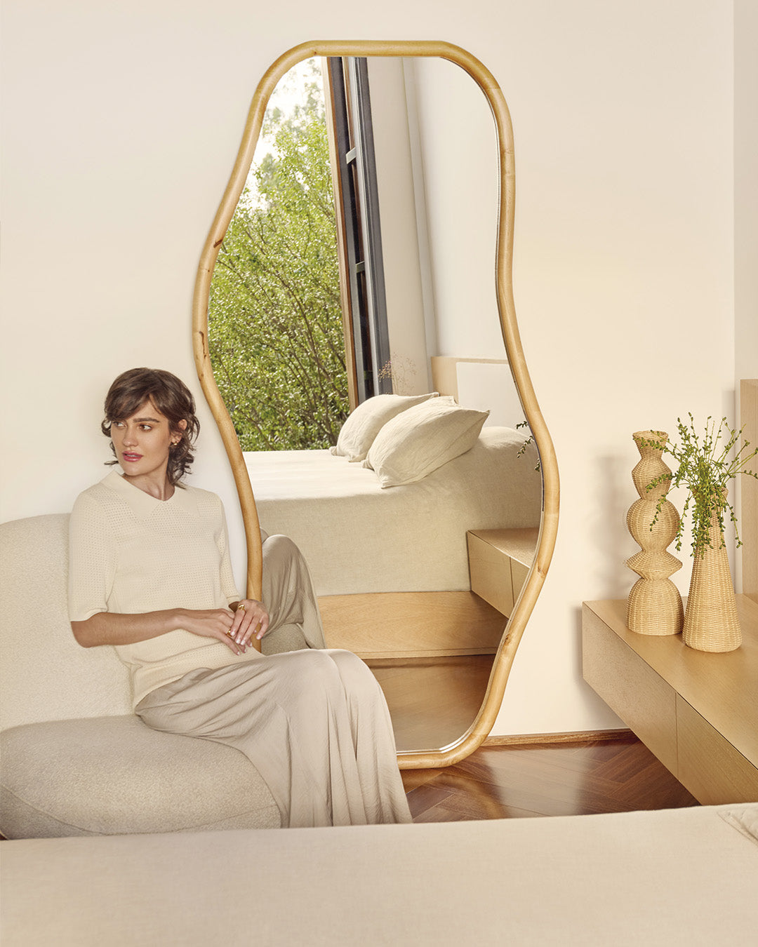 ESPELHO EM MADEIRA TESTE